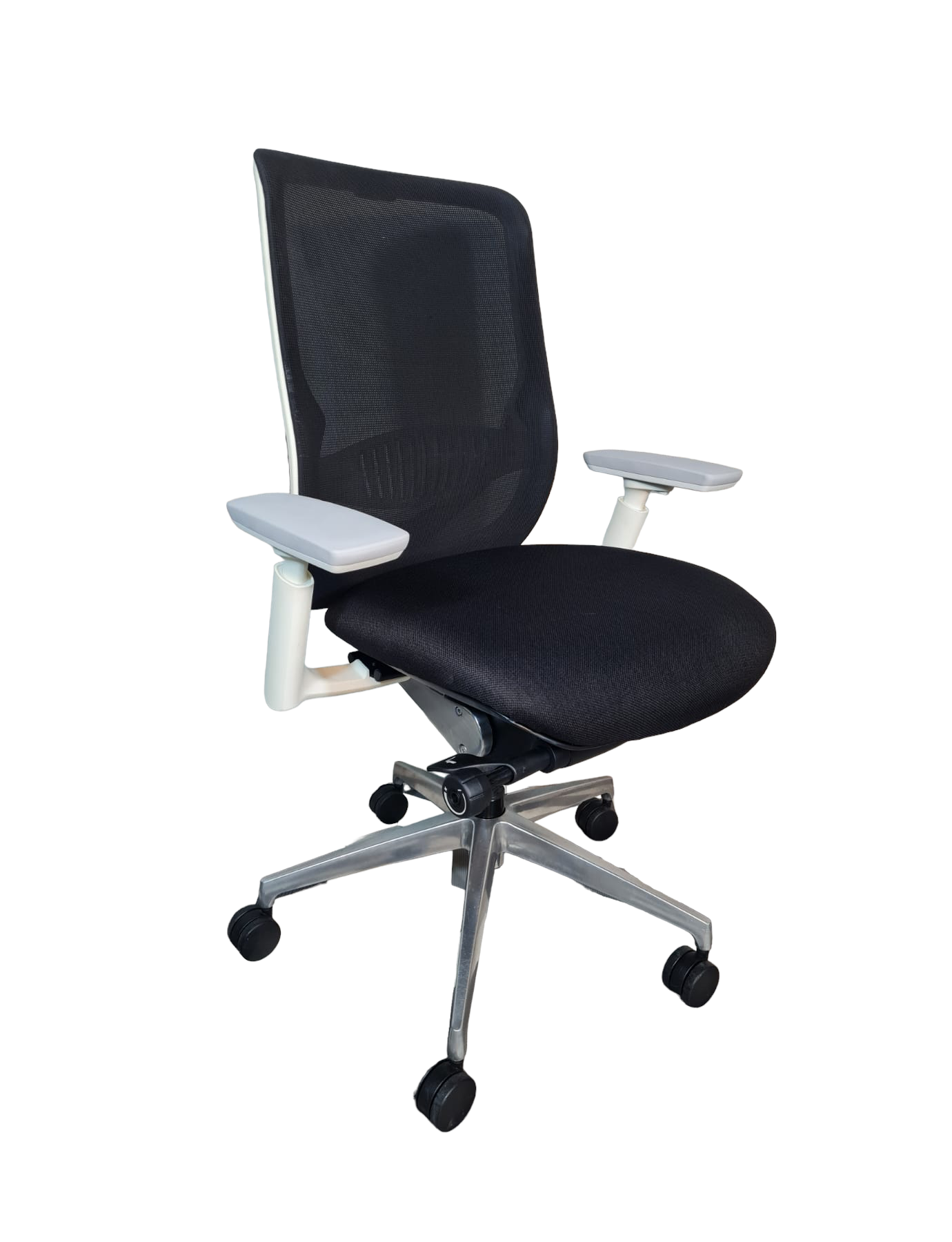 Okamura Zephr Light White Chrome