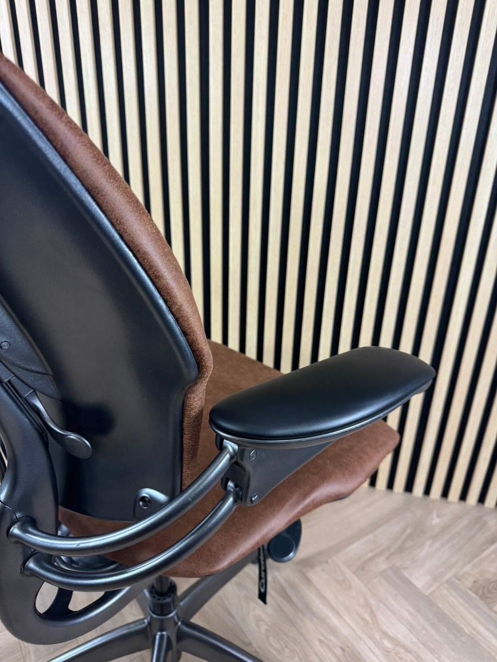 Humanscale Freedom Highback Distressed Brown Leather