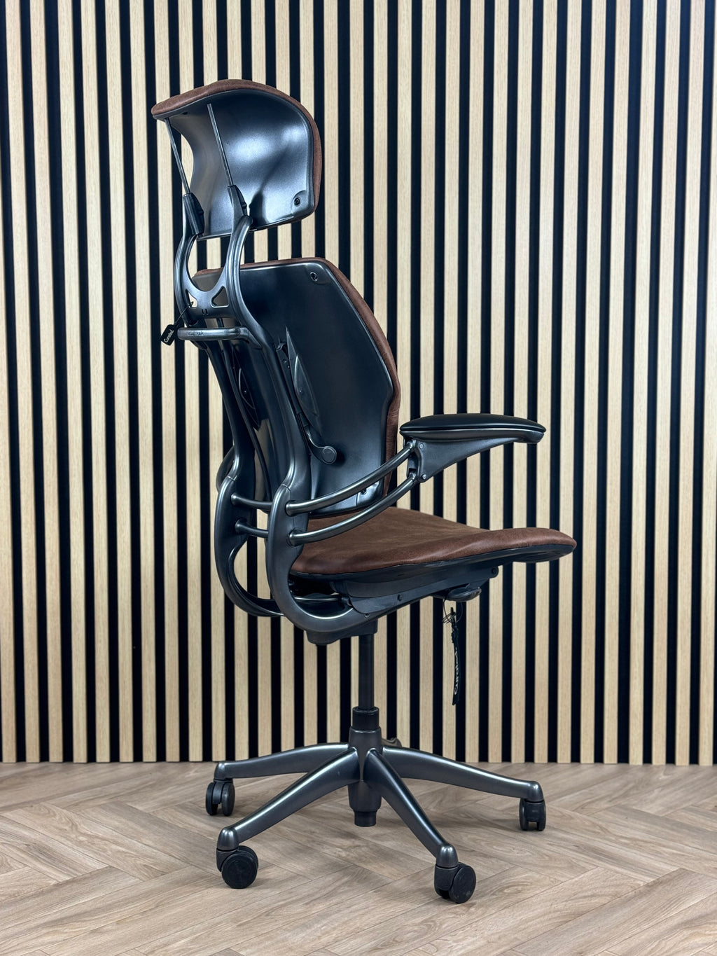 Humanscale Freedom Highback Distressed Brown Leather