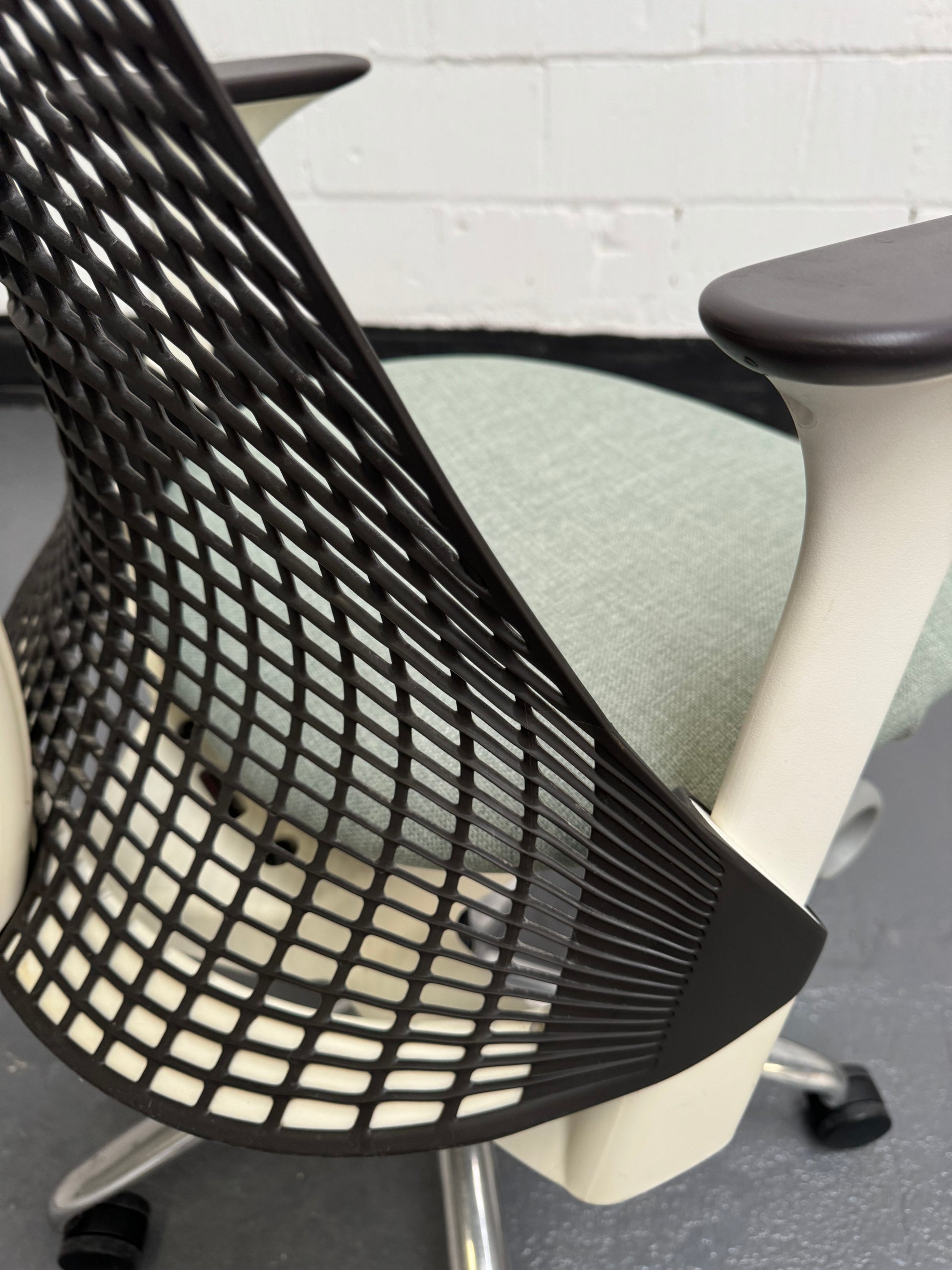 Herman Miller Sayl Light Verde Lume