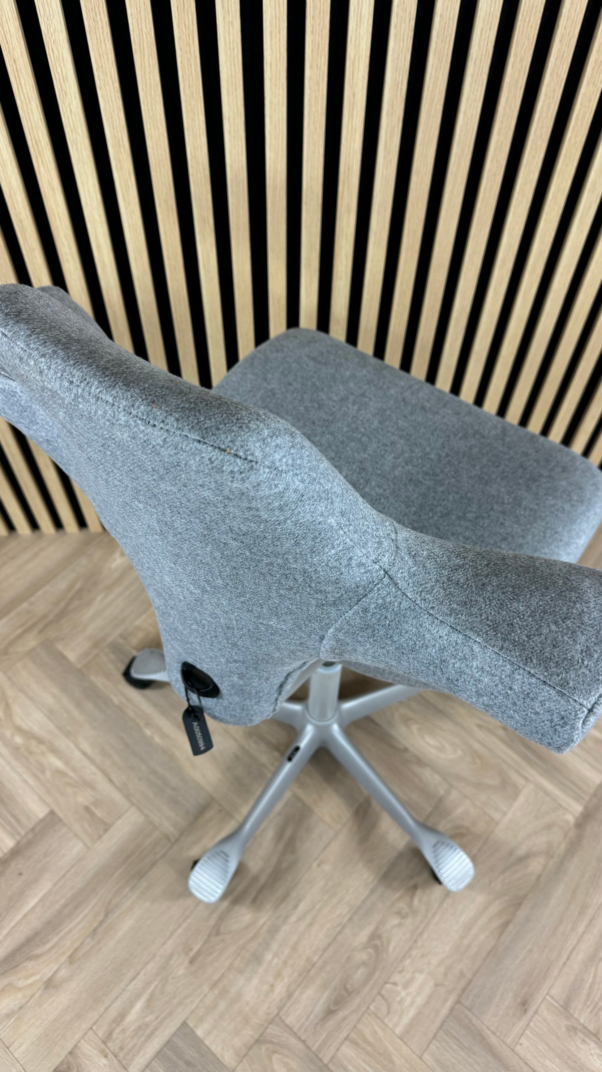 HAG Capisco Mistvale