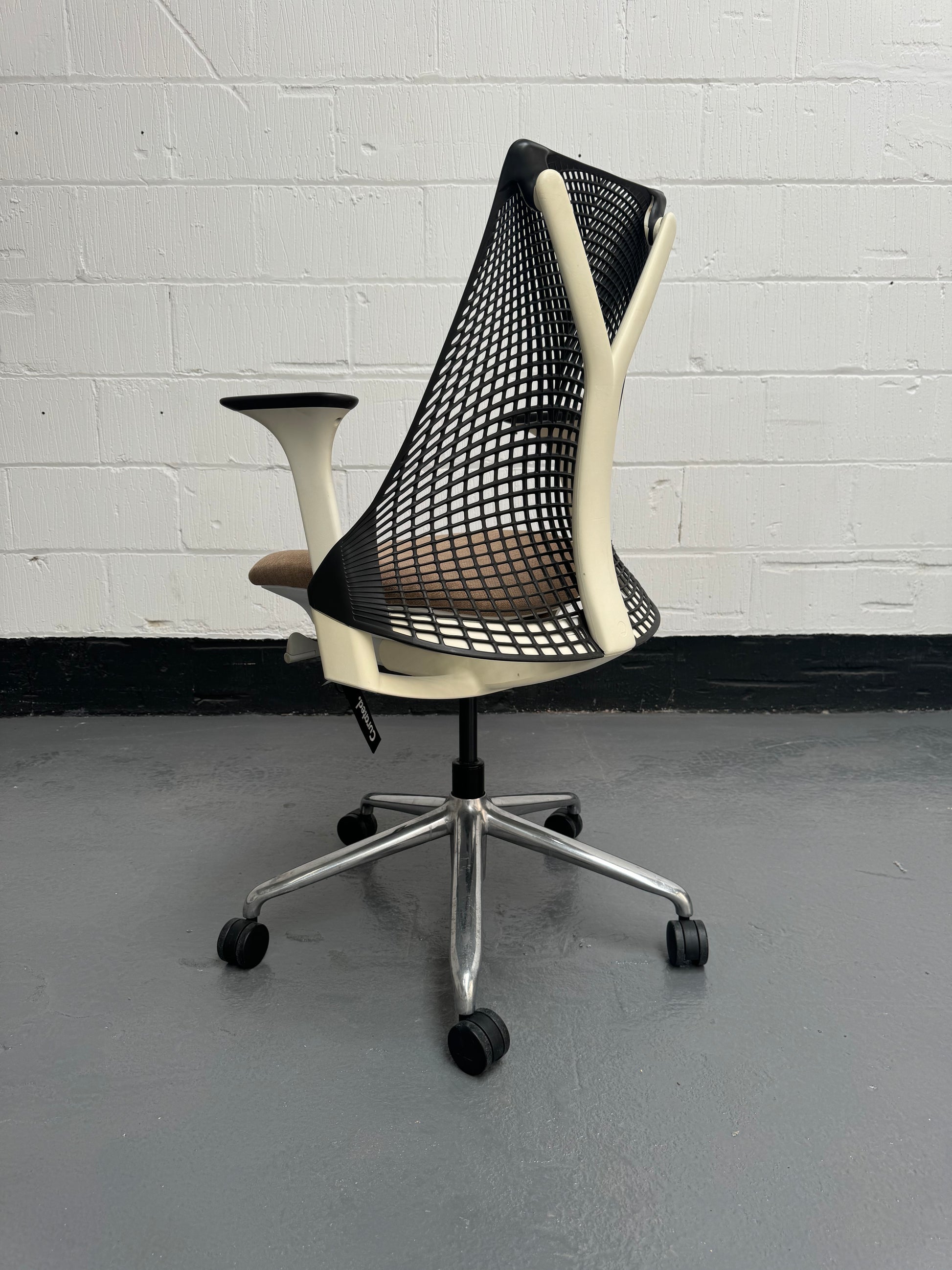 Herman Miller Sayl Light Oatstone