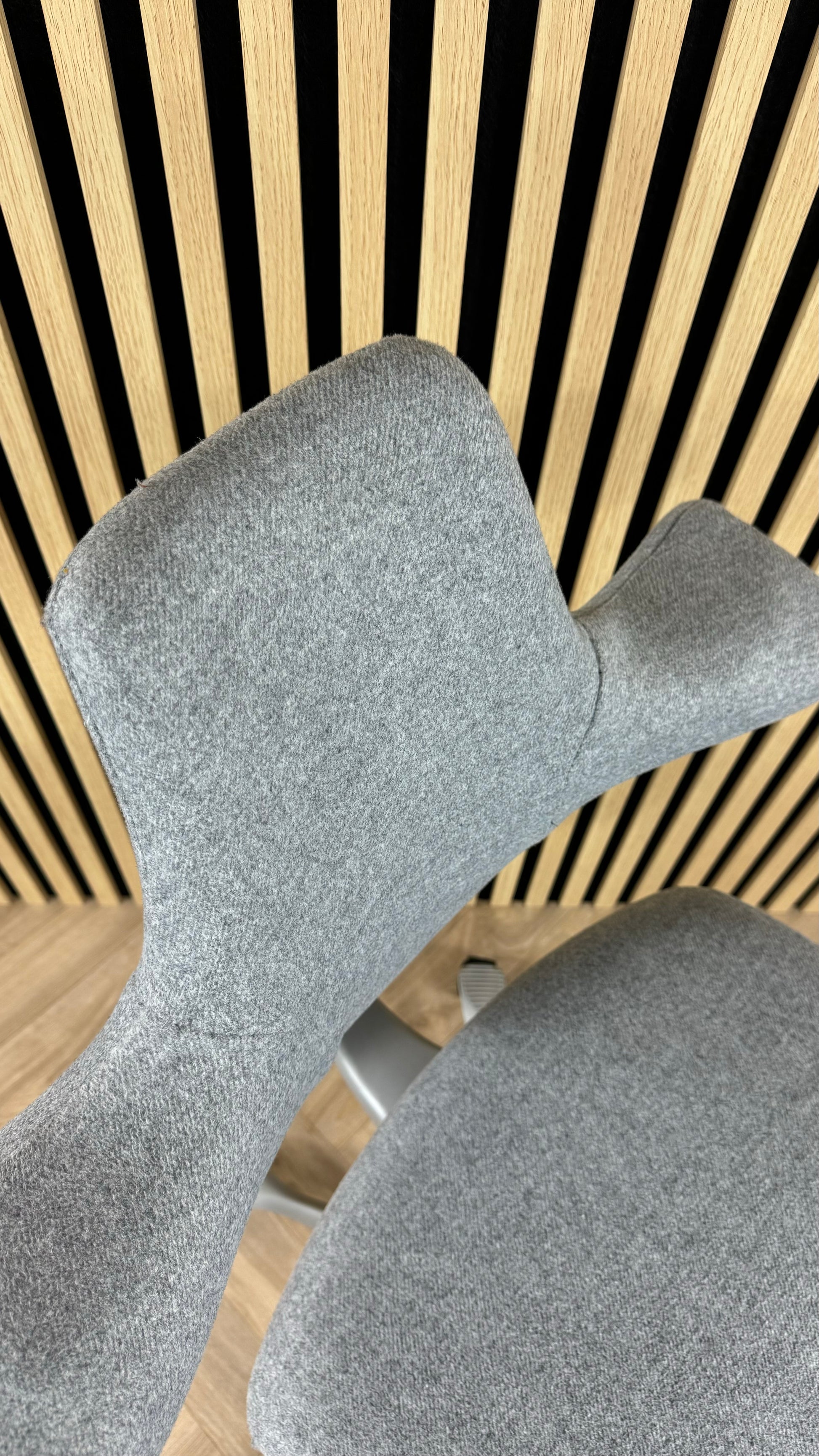 HAG Capisco Mistvale