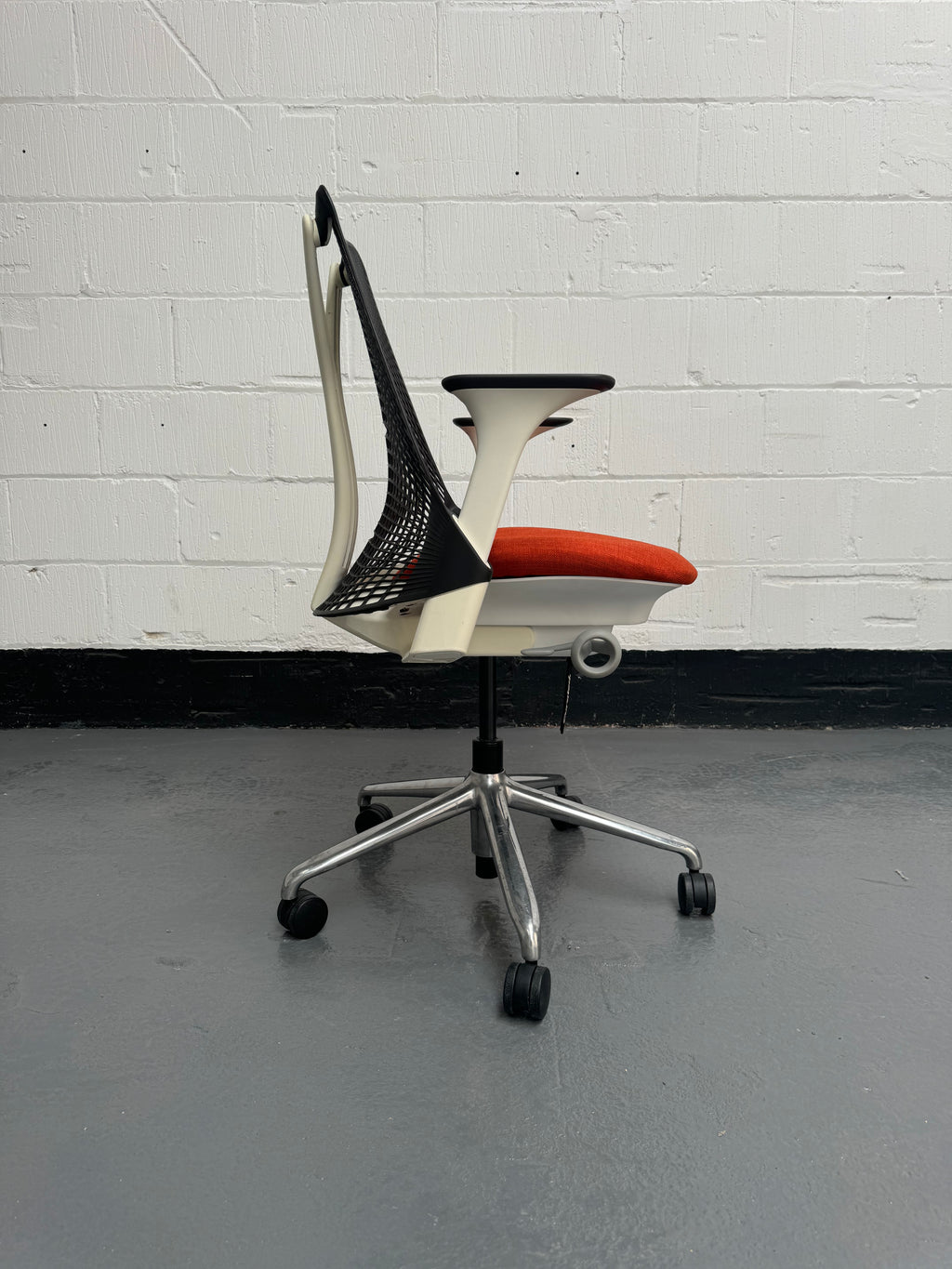 Herman Miller Sayl Light Sunset Saffron