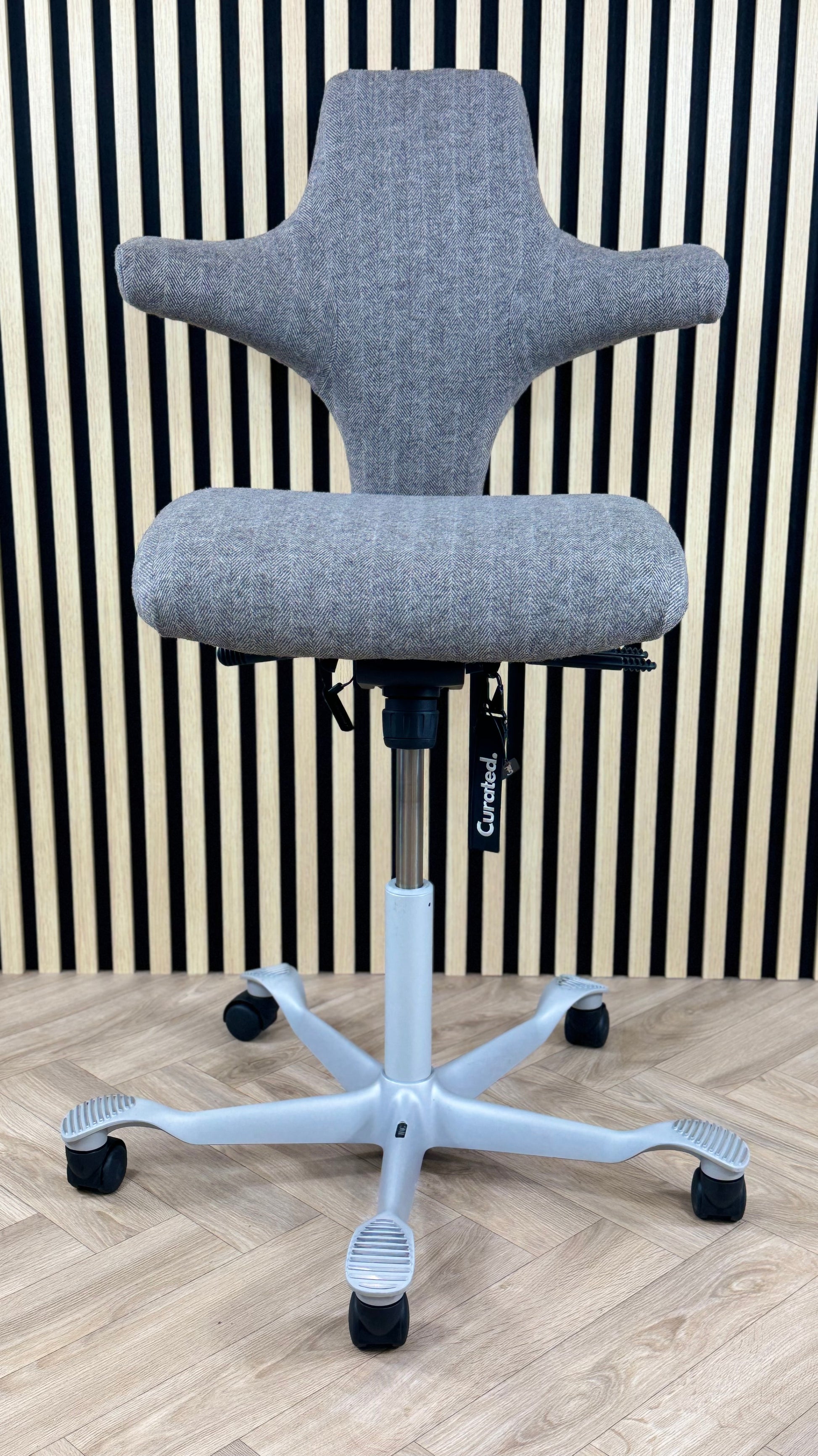 HAG Capisco Amberwood Herringbone