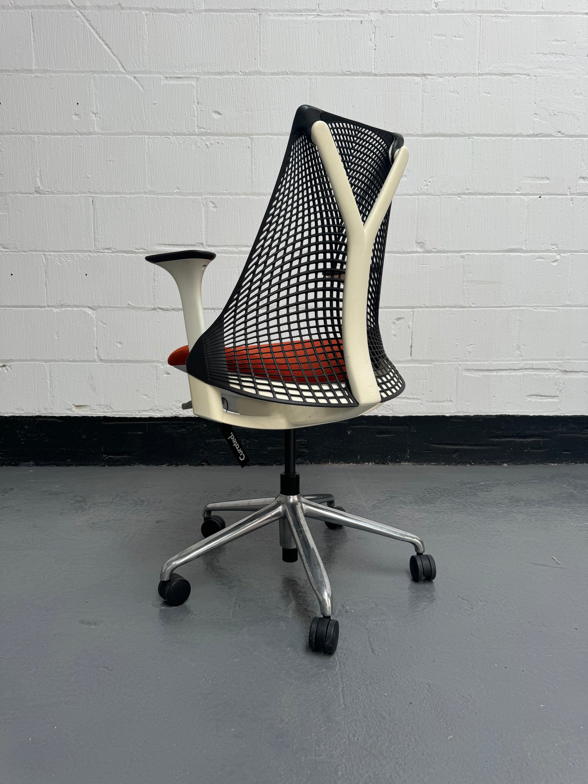 Herman Miller Sayl Light Sunset Saffron