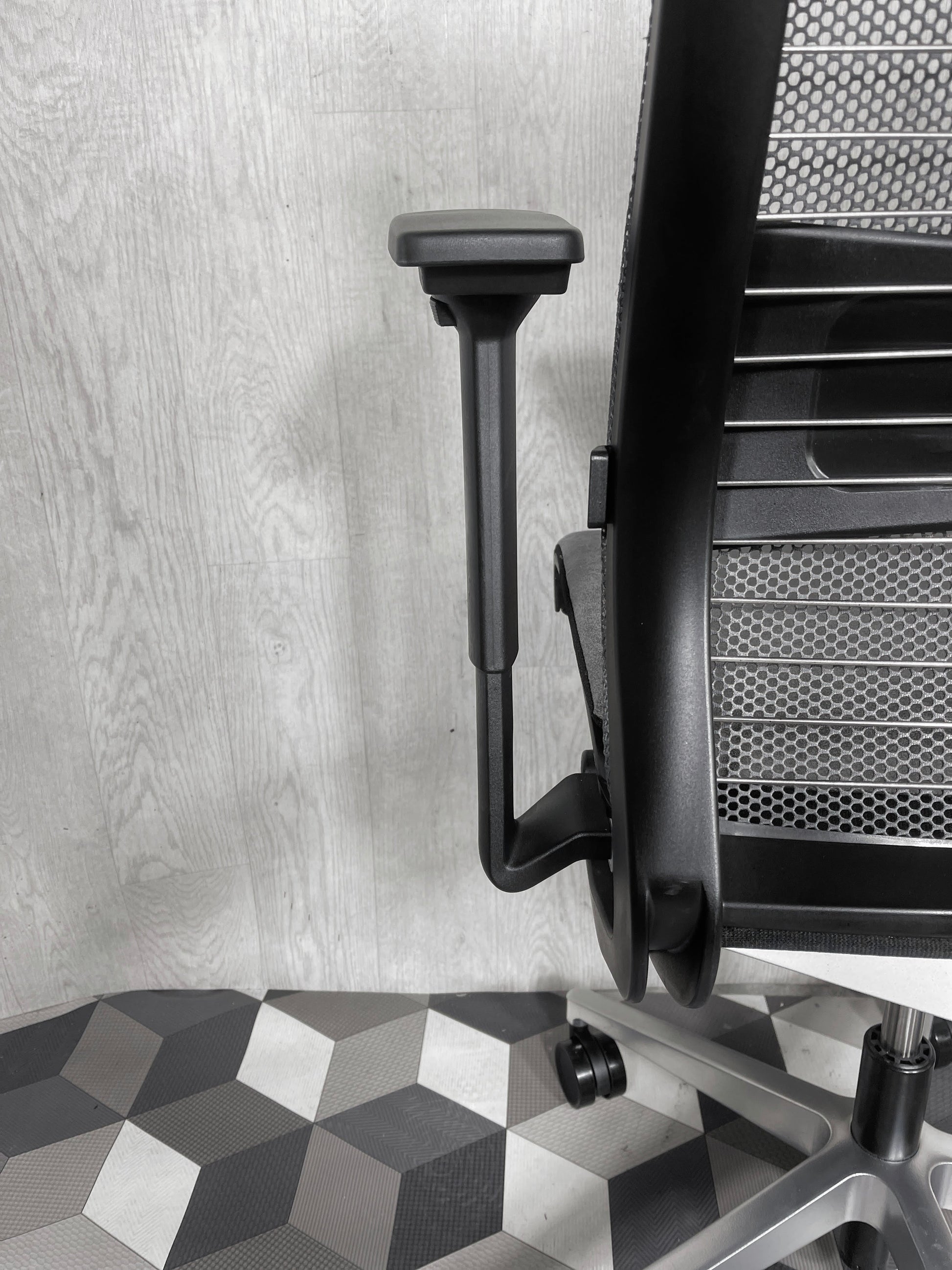 Steelcase Think Distressed Grey Leather Office Chair Fully Loaded