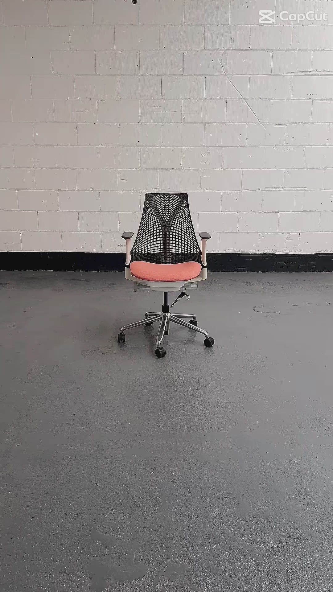 Herman Miller Sayl Light Old Mill Pink