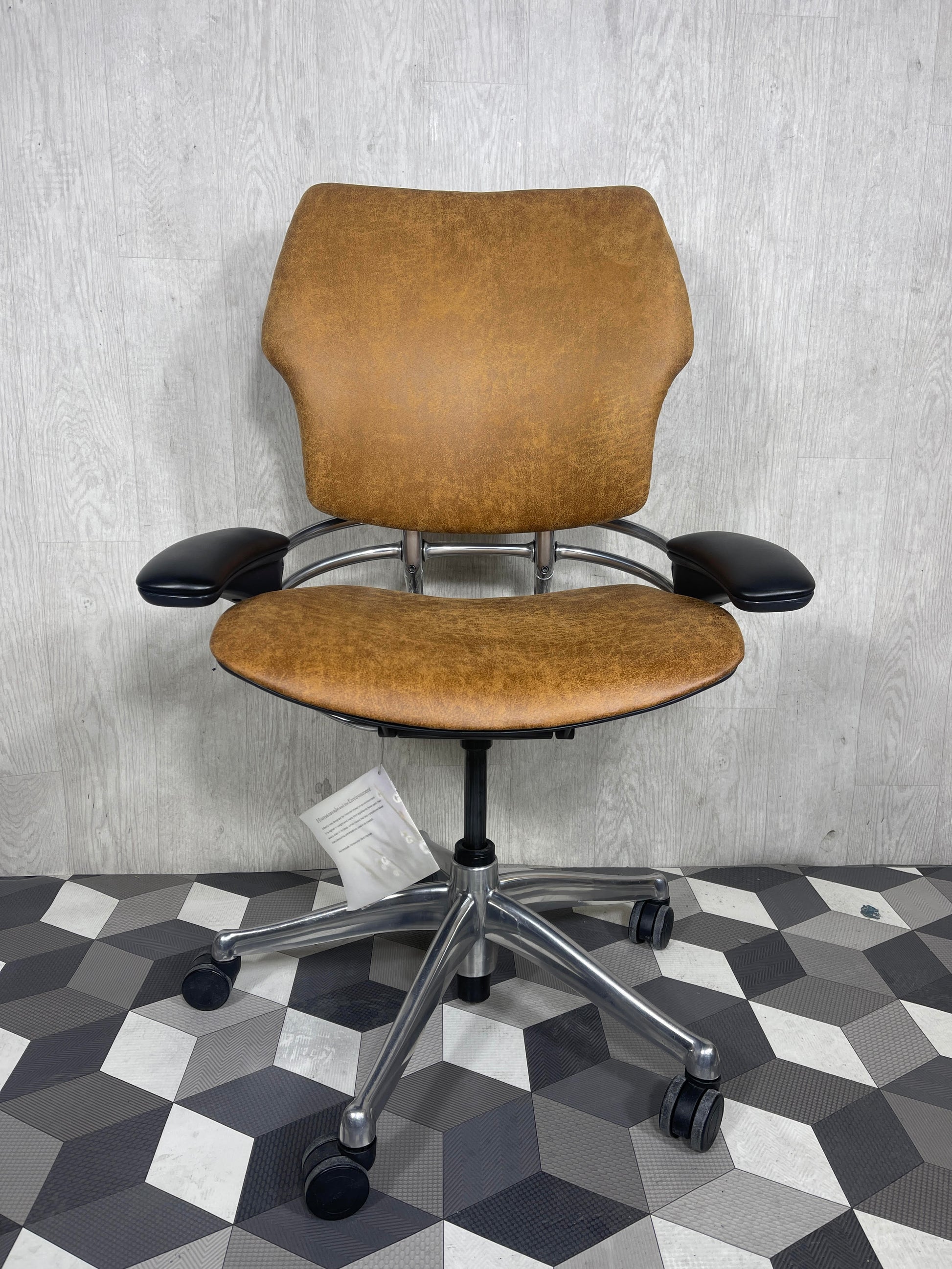 Humanscale Freedom Chrome Distressed Brown
