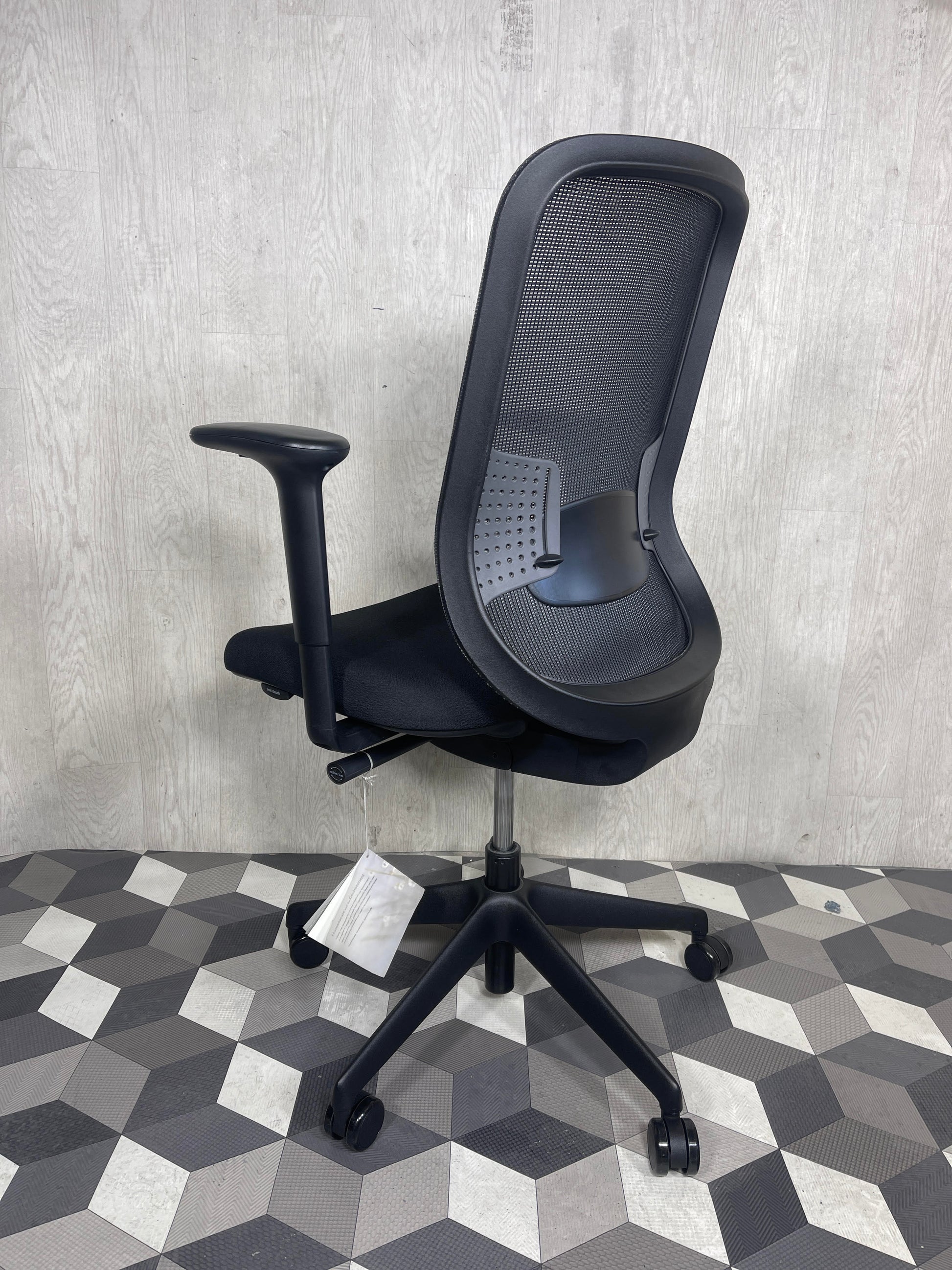 Orangebox Do Chair Black Edition Fully Loaded